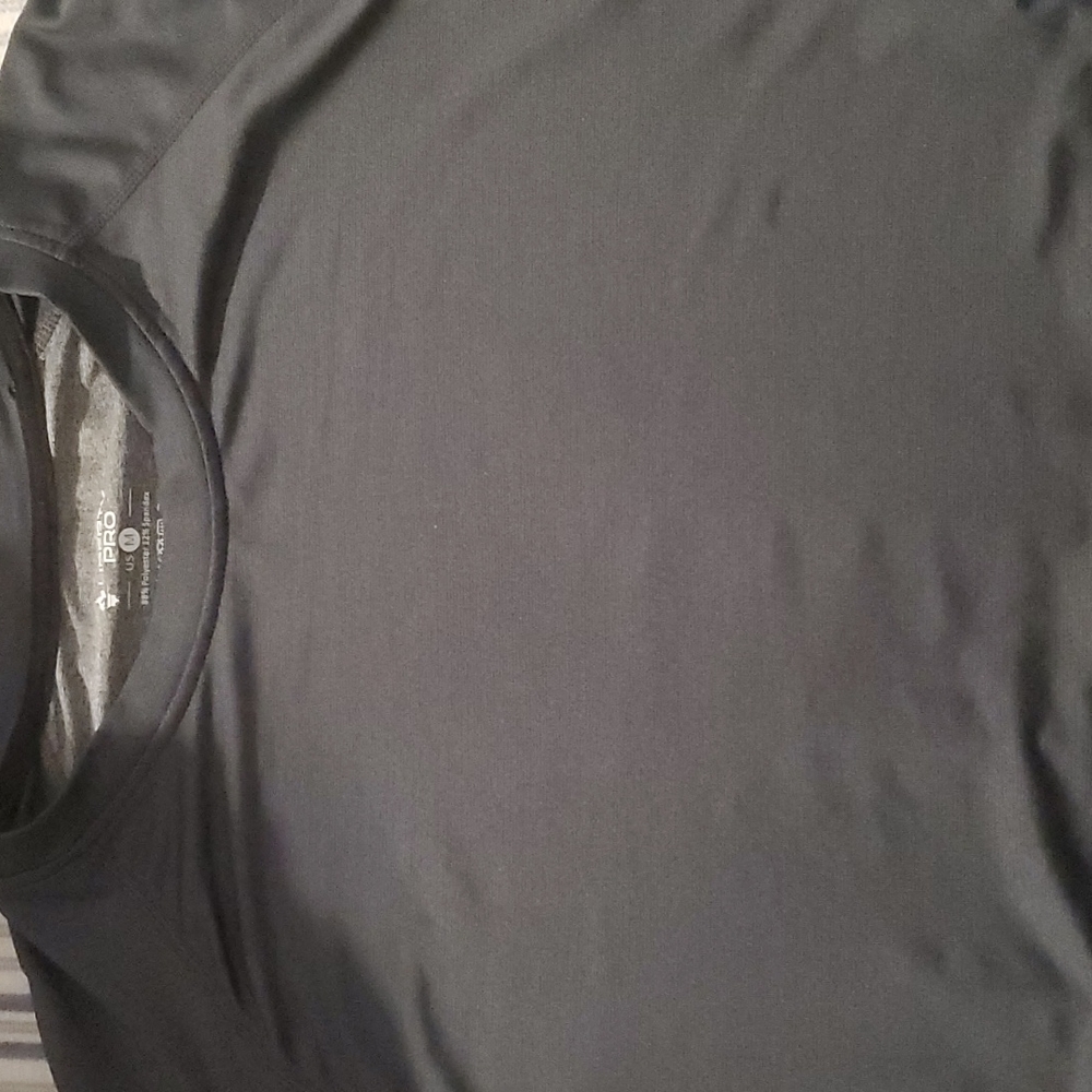 Men's Medium Liberty Pro Tee